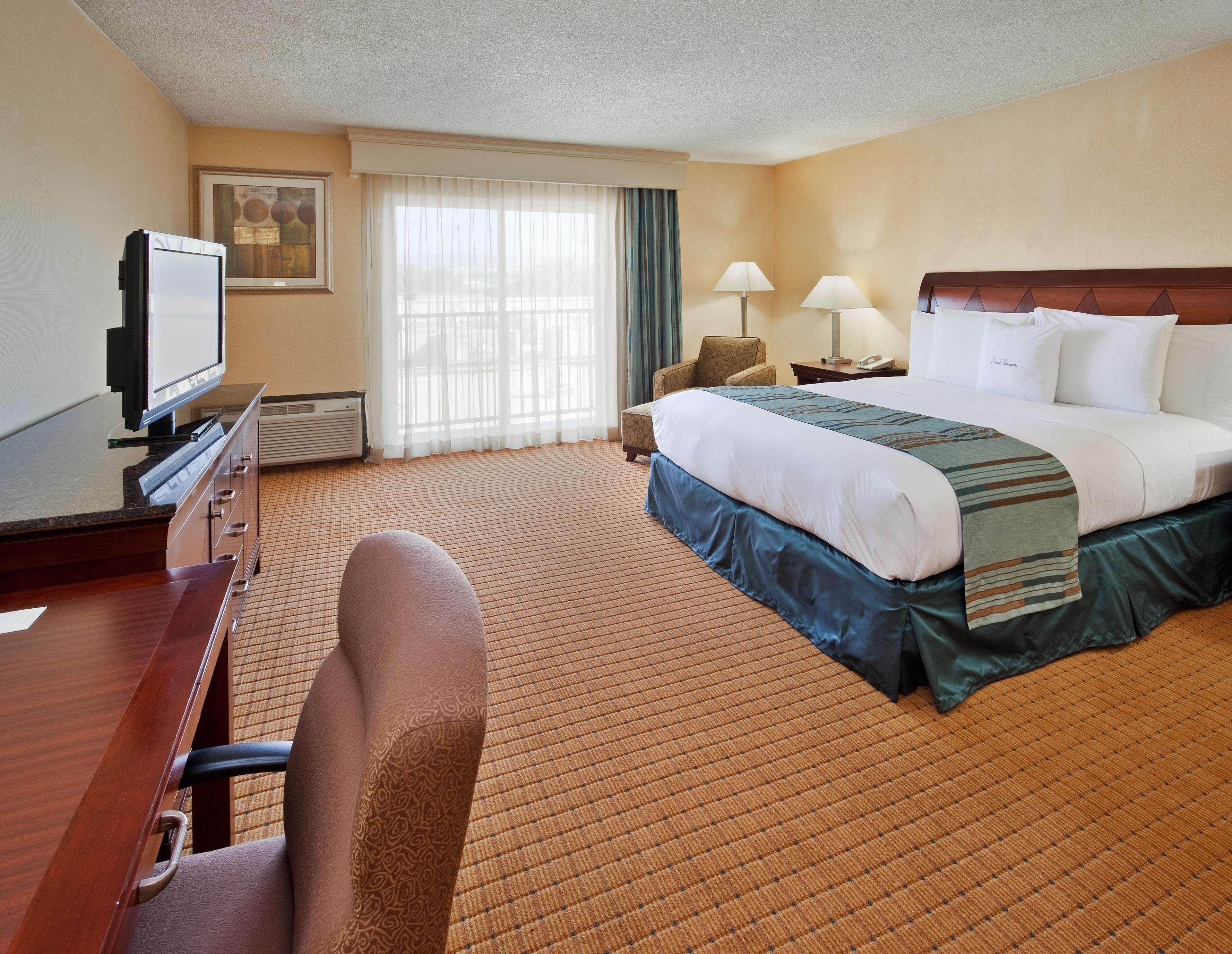 Hotel Doubletree By Hilton Lafayette Exterior foto