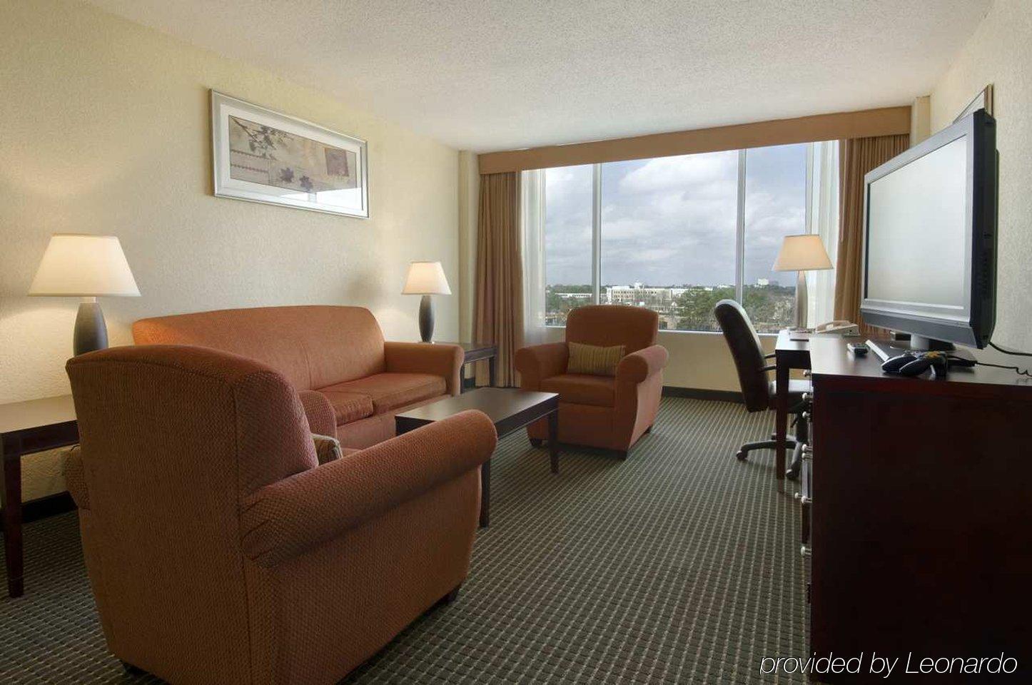 Hotel Doubletree By Hilton Lafayette Habitación foto
